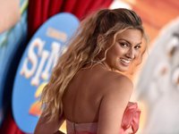 Singer Tori Kelly hospitalized with blood clots after public collapse